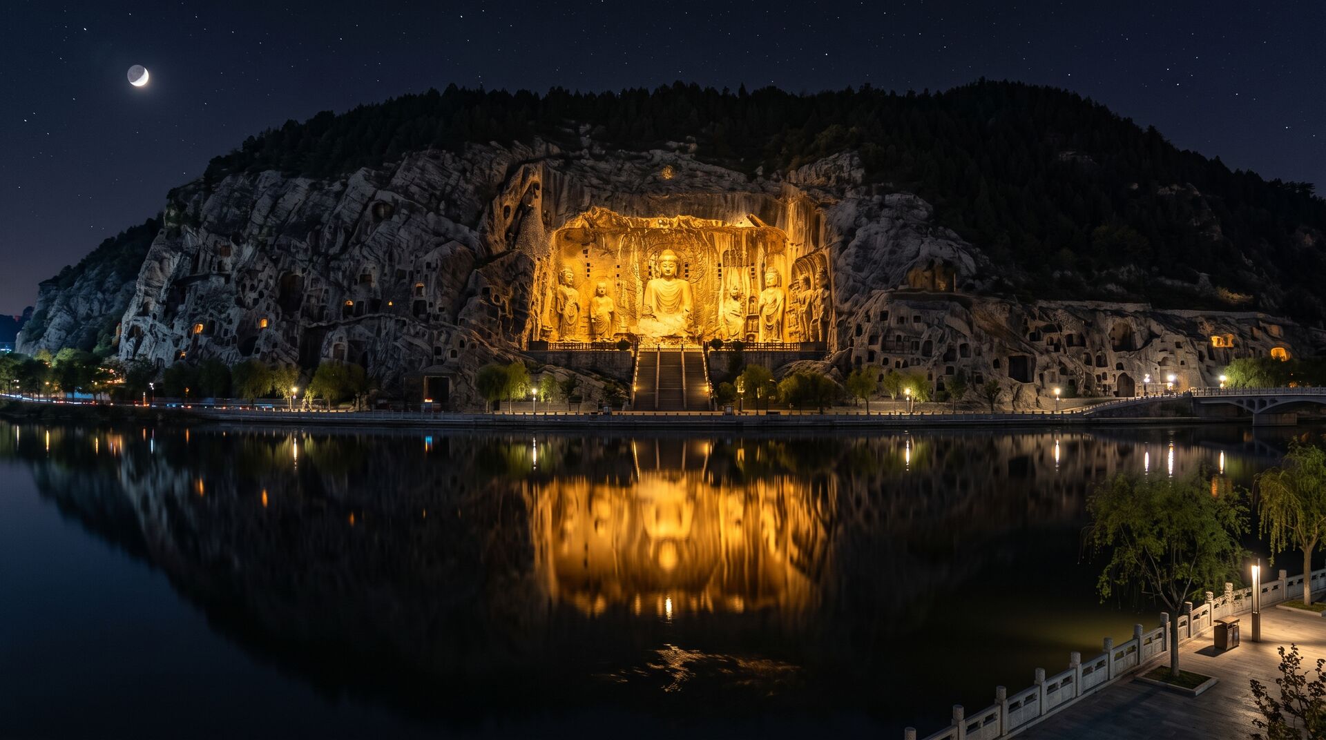Le Grotte di Longmen a Luoyang: Scolpire la Fede sulle Sponde del Fiume Yi